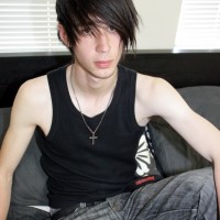 Tommy - Picture 6
