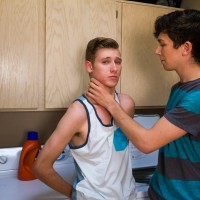 Jared Scott spanks Julian Bell - Picture 1