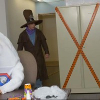 Jacking more than a lantern at the Grab Ass offices for Halloween - Picture 3