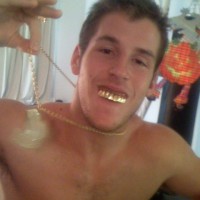 Nice collge dude posing - Picture 2