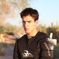 Theo - Picture 2