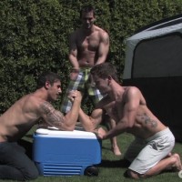 Hot studs threesome - Picture 7