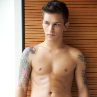 Seth Knight and the dildo - Picture 2