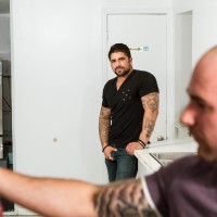 Dudes In Public 6 - Laundromat - Picture 1