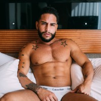 Brock Banks bottoms for Austin Wolf - Picture 2