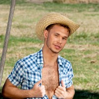 Zach Alexander - Picture 1