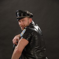 Samuel Colt in leather - Picture 6