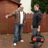 He's overcome with sensation - Picture 4