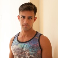 Ricardo shows his coock - Picture 2