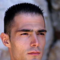 Gennaro Grimaldi displays his erection - Picture 2