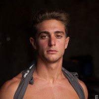 Carmelo posing naked - Picture 6
