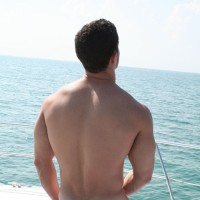 Alain shows his dick - Picture 2