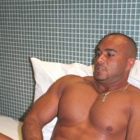 Alex pounds his dick - Picture 2