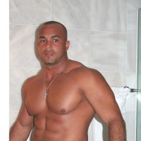 Alex pounds his dick - Picture 11