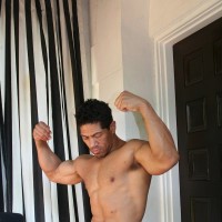 Neil milks his cock - Picture 9