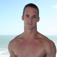 Jason Cochran shows his manhood - Picture 2