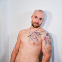 Axel Garcia in the shower - Picture 10