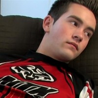 Jayden Taylor plays with his dildo - Picture 21