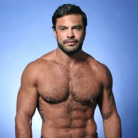 Rogan Richards strips down - Picture 3