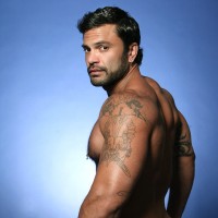 Rogan Richards strips down - Picture 4