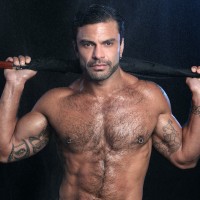 Rogan Richards strips down - Picture 8