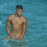Young twink posing bare - Picture 1