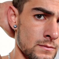 Jacob Bennett is undressing... - Picture 2