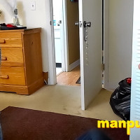 Richard Lennox sniffing Elis Ataxxx’s butt - Picture 5