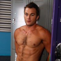 Tristan Scott posing naked - Picture 12