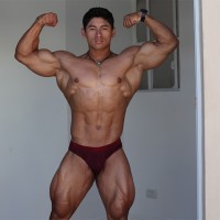 Ko Ryu strips down - Picture 2