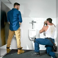 Tommy Defendi fucks Mike Dozer - Picture 1