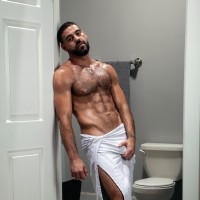 Hot, raw and ready!, scene 5 - Picture 3