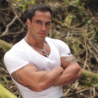 Samuel Vieira strokes himself - Picture 3