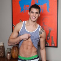 Logan Milano shows his coock - Picture 2