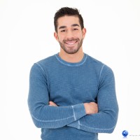 Ethan Russo exposes his heat - Picture 1