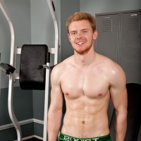 Jesse Knight exposes his heat - Picture 7