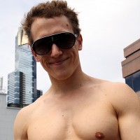 Brad Thomas naked in the city centre - Picture 9