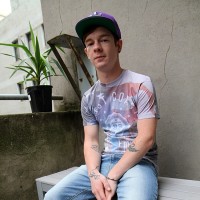 Cody James naked on an inner city balcony - Picture 1