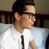 Jet Wellington shows his big cock - Picture 1