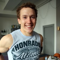 Brad Thomas jacks off for Ben - Picture 1