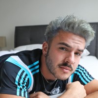 Zak Bray in soccer kit - Picture 3