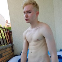 Ethan Czar playing in the balcony pool - Picture 2