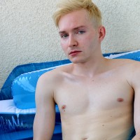Ethan Czar playing in the balcony pool - Picture 5