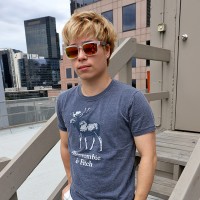 Ryan Kai naked on the roof - Picture 1