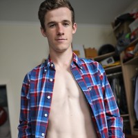 Brad Hunter’s bedroom shoot - Picture 2