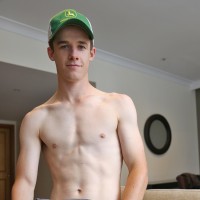 Brad Hunter posing naked - Picture 4