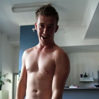 Ryan Geary jerks off - Picture 4