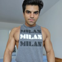 Abel Martin posing naked - Picture 2