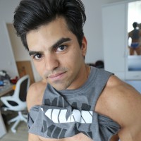 Abel Martin posing naked - Picture 4