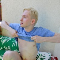 Ethan Czar stokes his dick - Picture 3